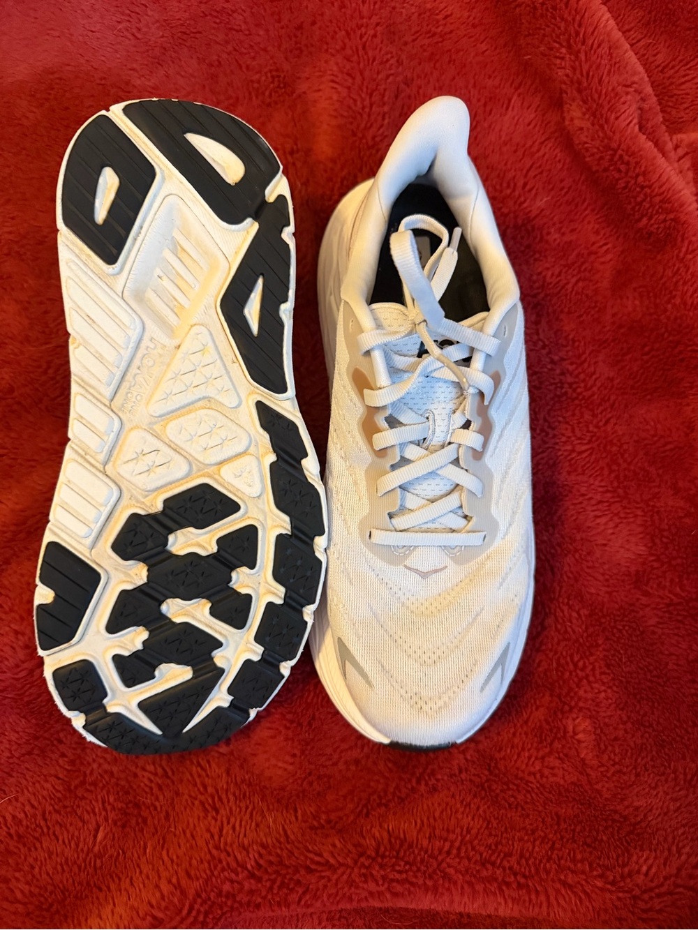 Hoka Women’s 8.5 Light Gray and White Athletic Running Shoes - Picture 4 of 12